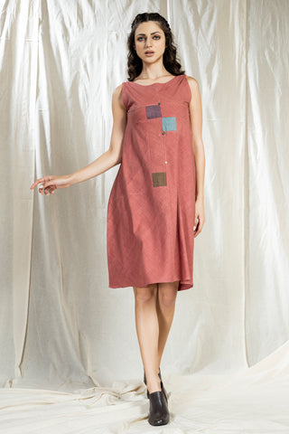 Square Symphony-Playful Sleeveless Dress