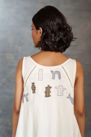 Eco angles dress- Playful applique with sleeveless flare style