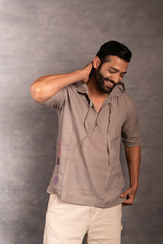 Short sleeve khadi shirt with hand-applique & hood - hoodie
