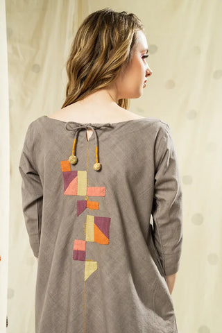 Applique Grace - Relaxed Fit Vegan Fashion Knee Length Dress