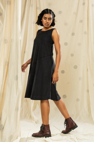 Stylized Panel-Black Solid Sleeveless Dress